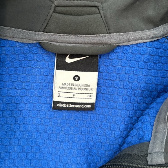 Nike University of Kentucky jacket - Picture 3 of 6
